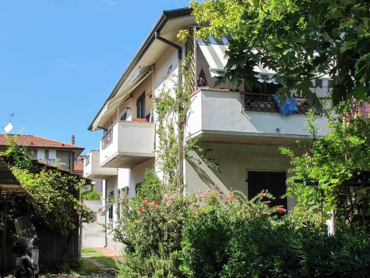 Apartment Ilaria By Interhome Marina di Massa Dış mekan fotoğraf